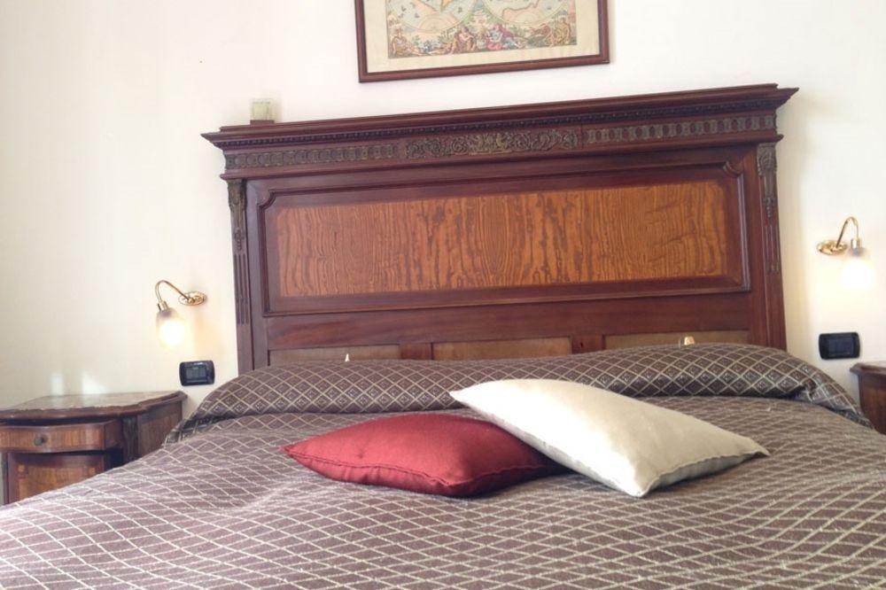 La Dimora Dei Baroni Bed and Breakfast Napoli Eksteriør billede
