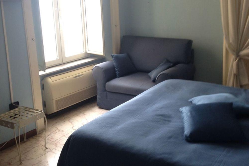 La Dimora Dei Baroni Bed and Breakfast Napoli Eksteriør billede