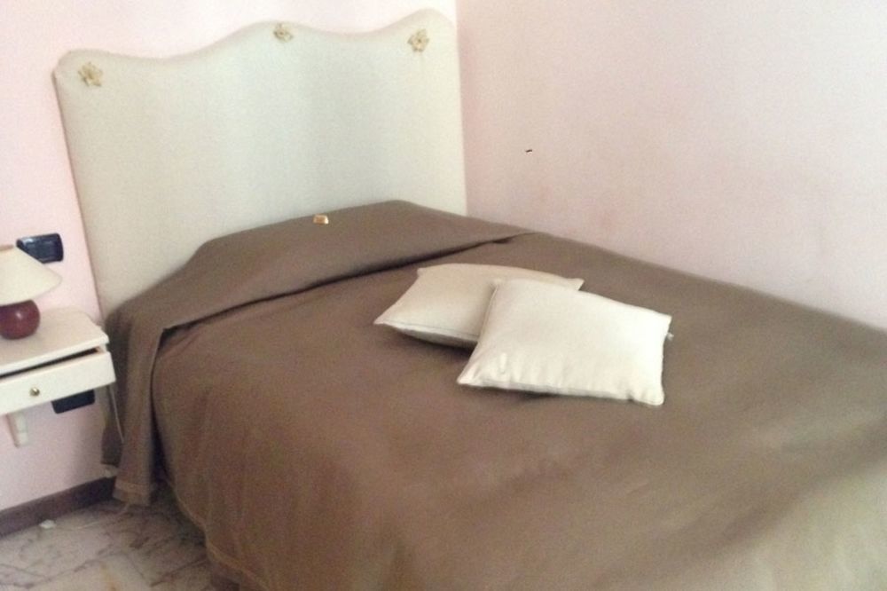 La Dimora Dei Baroni Bed and Breakfast Napoli Eksteriør billede